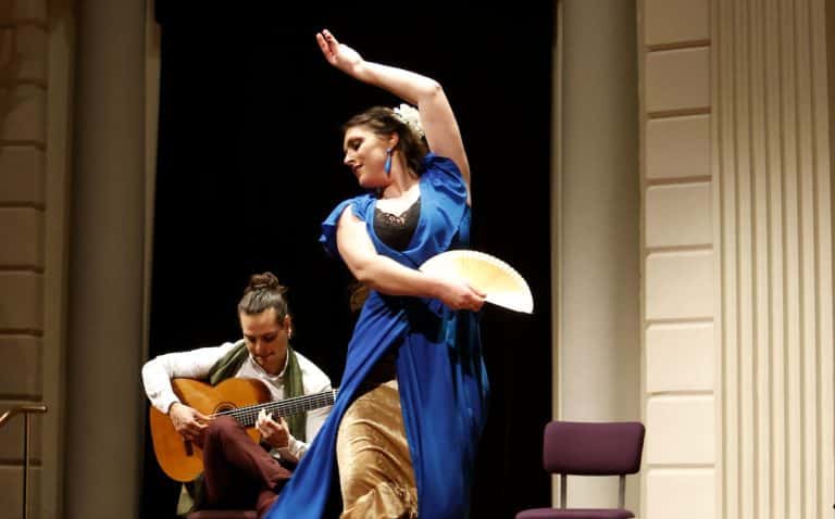 nuestro camino Miki Vos & Vicente José Santiago Flamenco guitaar & dans